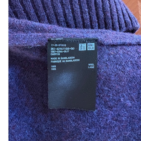 Uniqlo | Unisex Premium Lambswool Sweater - Eggplant Purple | Size S - Picture 7 of 9